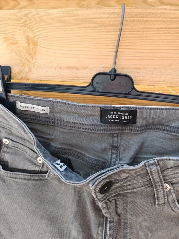 Jean Jack&Jones taille 40 - photo numéro 4