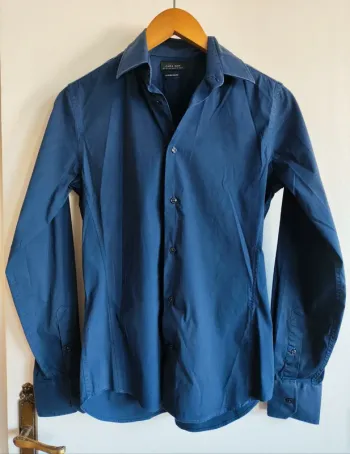 Chemise Zara taille S extra slim bleu