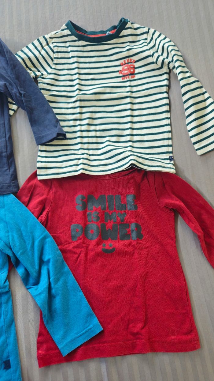 Lot de 4 t-shirs manches longues taille 3 ans - photo numéro 3