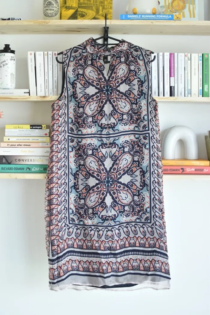 Robe 123 en taille F34 D/B32 - Très bon état