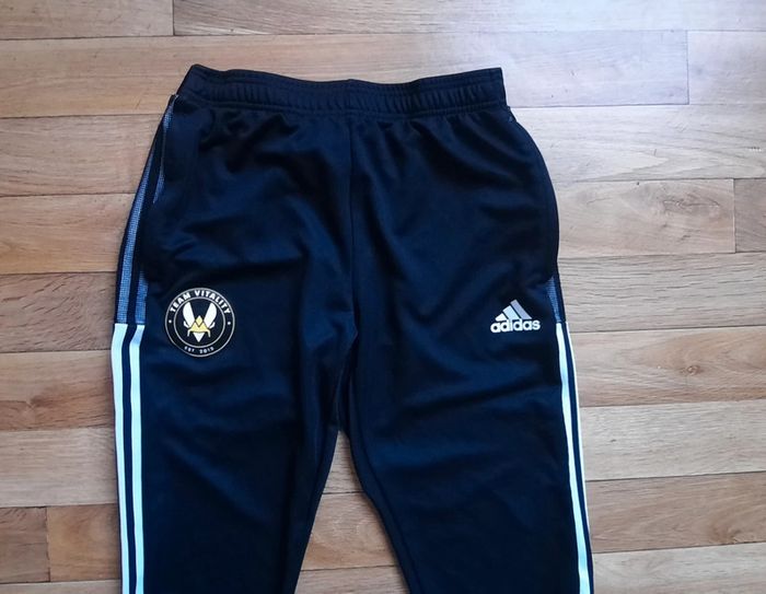 Survêtement noir Adidas Vitalité Taille L  et M ( adulte) - photo numéro 5