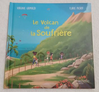 Livre McDo Le Volcan de la Soufrière 