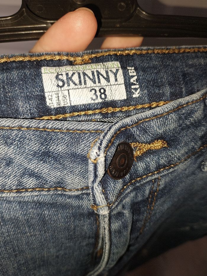 Jeans skinny effet usé - photo numéro 3