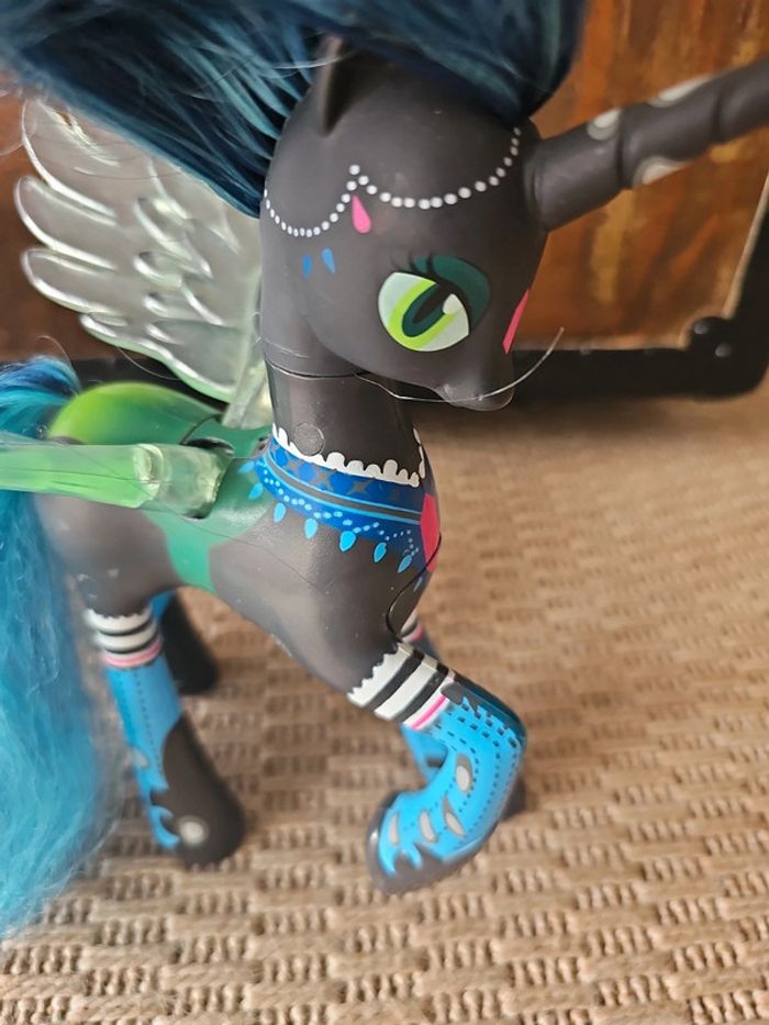 My little pony sonore et lumineux Queen chrysalis et princesse celestia - photo numéro 6