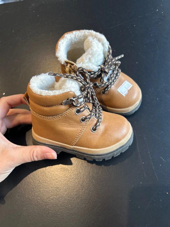 Chaussure montante