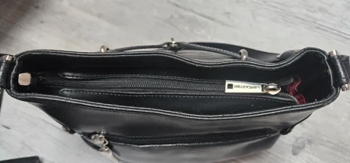 Sac a main lancaster noir en lot avec portefeuille et monnaie - photo numéro 7