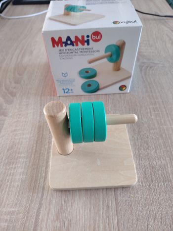 Jeu d'encastrement horizontal Montessori Manibul