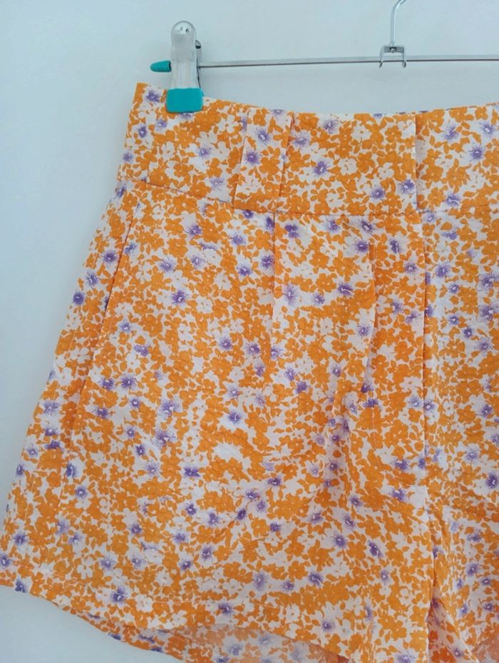 Short à fleurs orange 
Pimkie taille XS - photo numéro 3