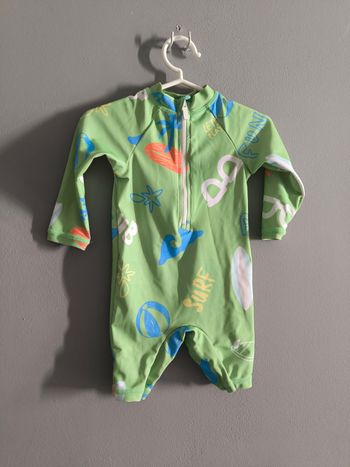 Combinaison anti uv neuve sans étiquette