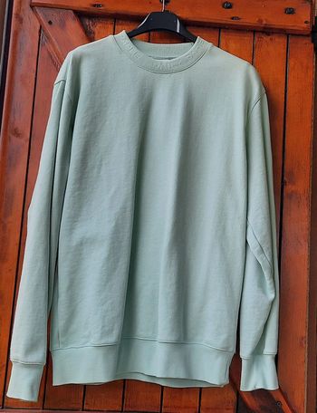 Très beau sweat shirt bleu clair, Daily Paper, taille S