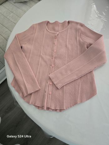 Haut neuf rose