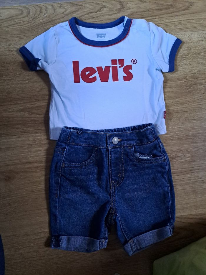 Ensemble LEVIS été 6mois