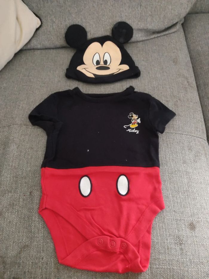 Body taille 9-12 mois