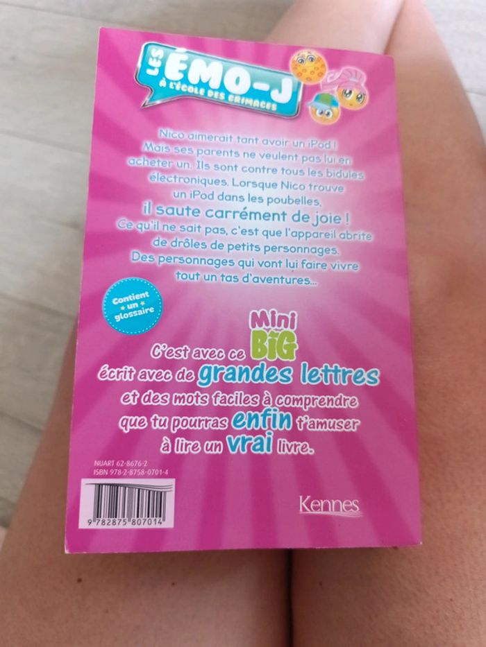Livre mini big emo -J - photo numéro 2