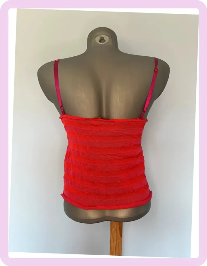 🔥 Débardeur court Louise Della – Taille 2 – Rouge, rose & violet – Style frais et féminin 🔥 - photo numéro 5