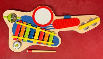 Guitare en bois  multi activité