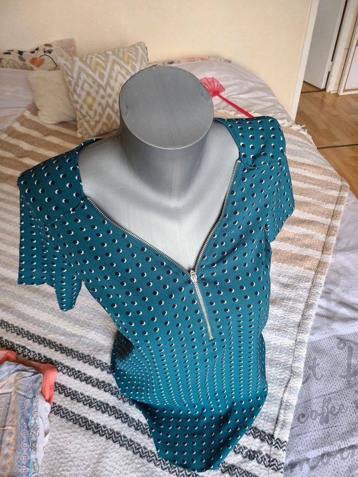 Joli top vert à motifs 36/38 - photo numéro 2