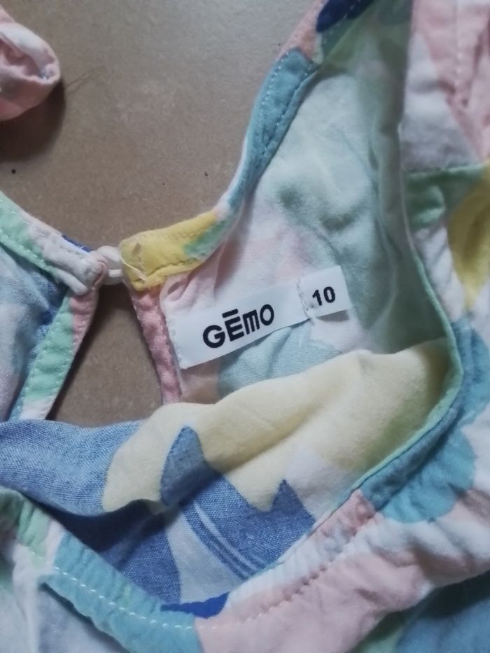 Combishort fille GEMO 10 ans TBE - photo numéro 4