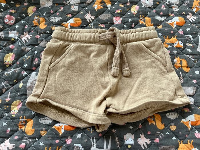 Short 3mois