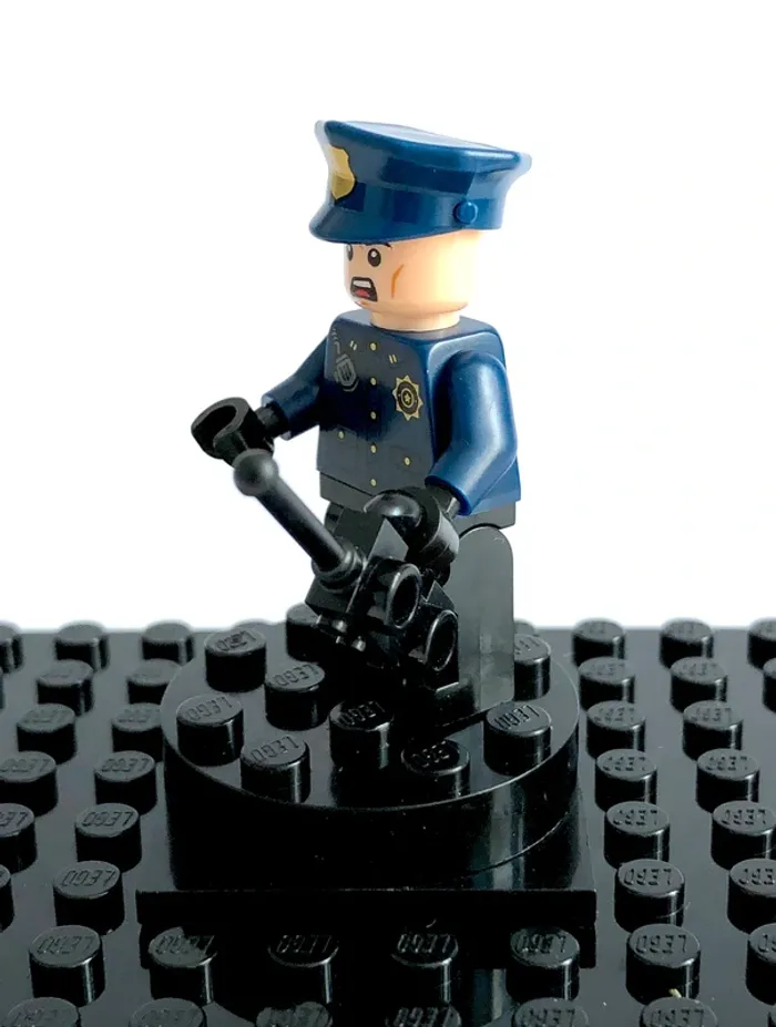 The LEGO Batman Movie - Gotham City Police Officer male - photo numéro 2