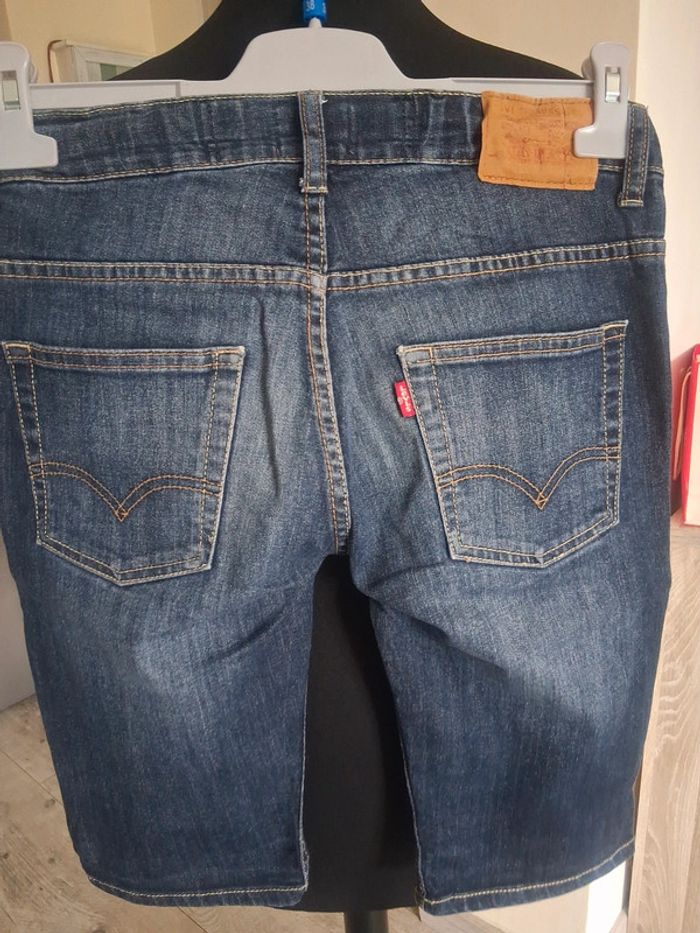 Bermuda Levis - photo numéro 4