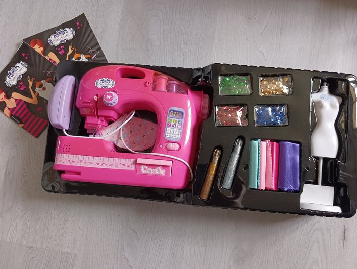 Jouet machine à coudre+ accessoires Haute Couture - photo numéro 4