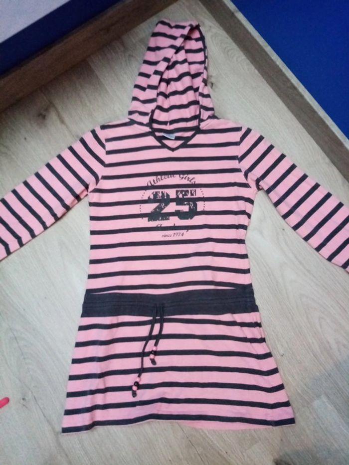 Robe tunique à capuche 12a