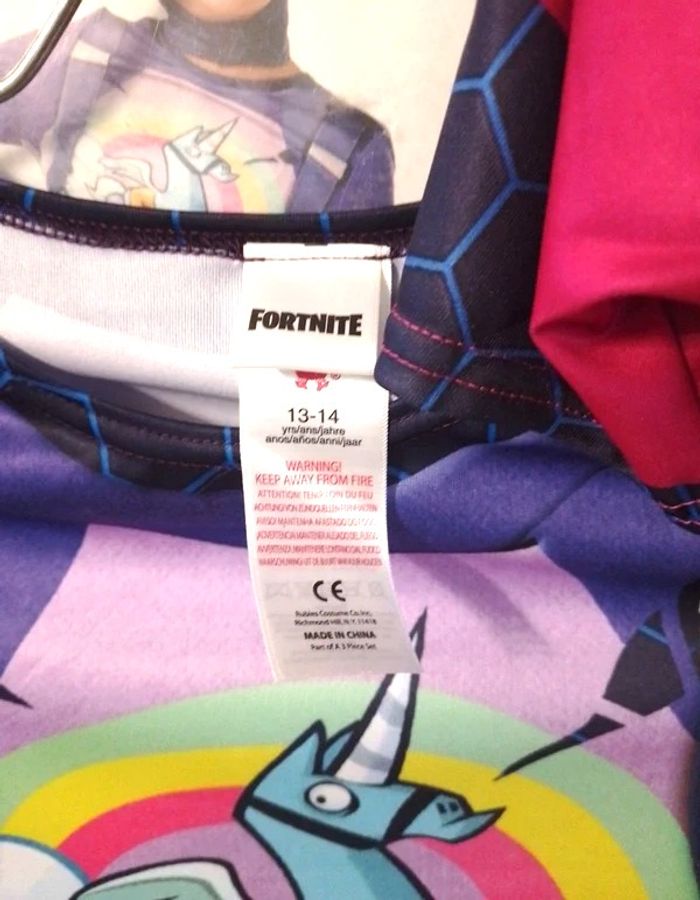 déguisement Fornite taille 13/14 ans neuf - 100% polyester - photo numéro 3