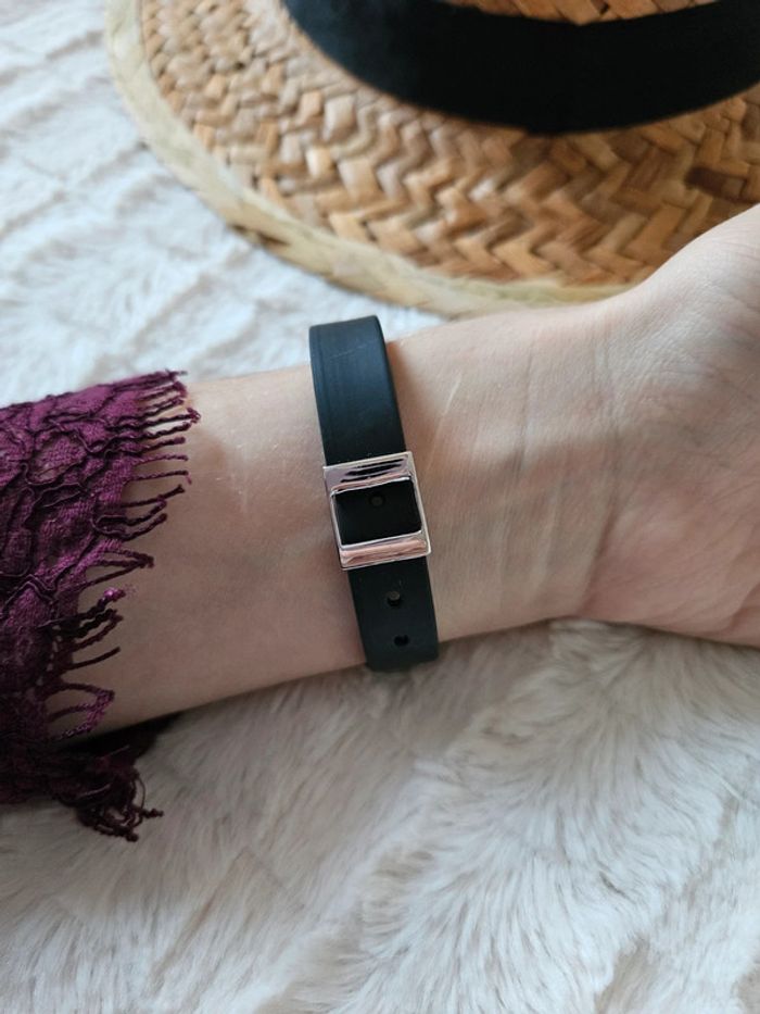 Bracelet fantaisie coeur noir - photo numéro 2