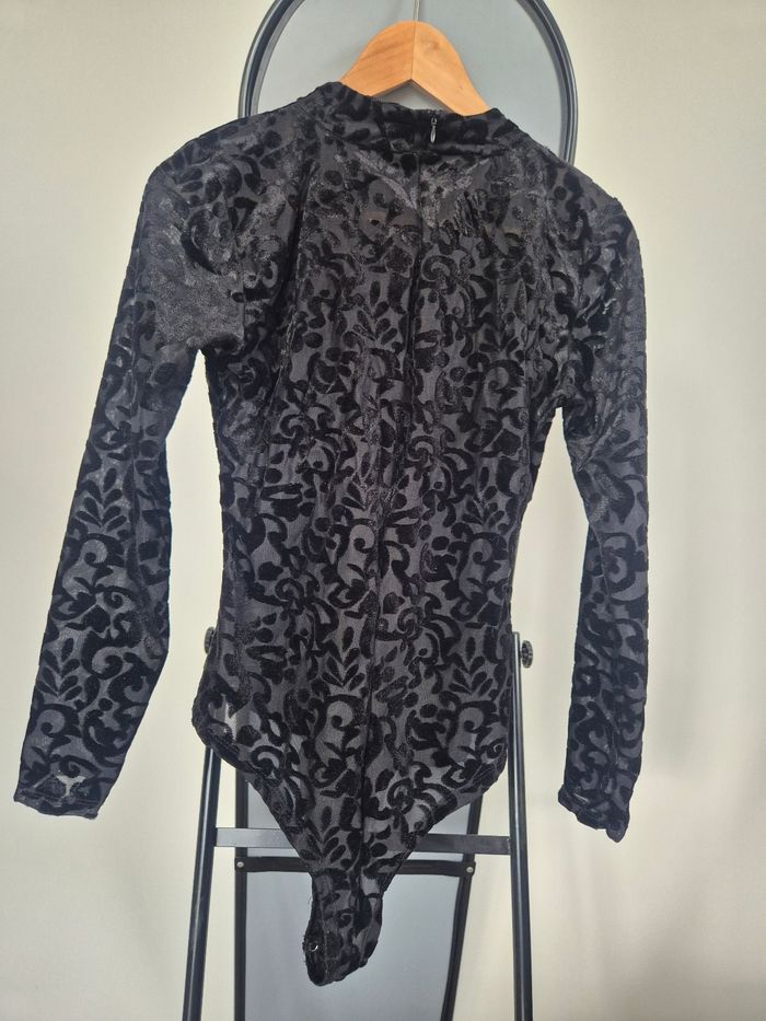 body motif effet velours taille S - photo numéro 2