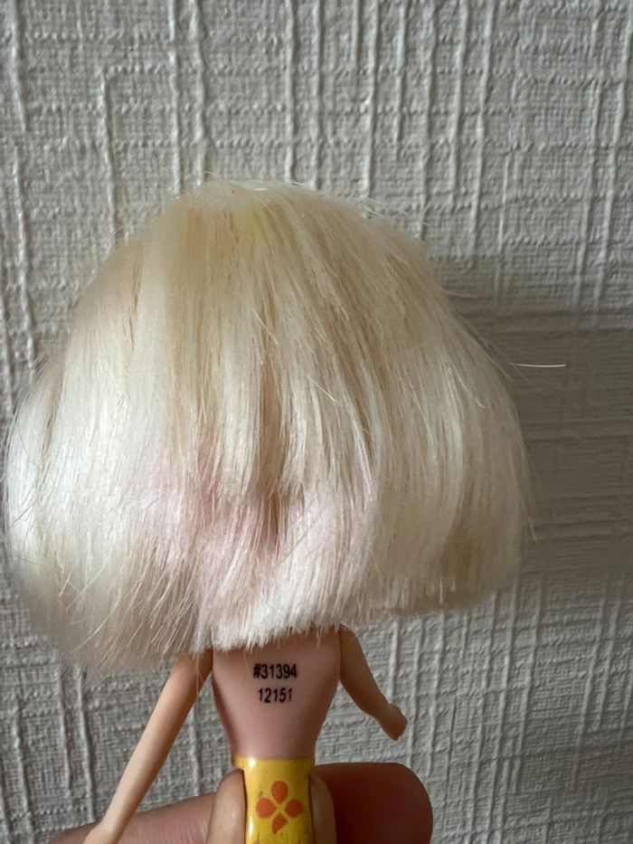 Poupée blythe Littlest petshop Hasbro 2010 - photo numéro 7