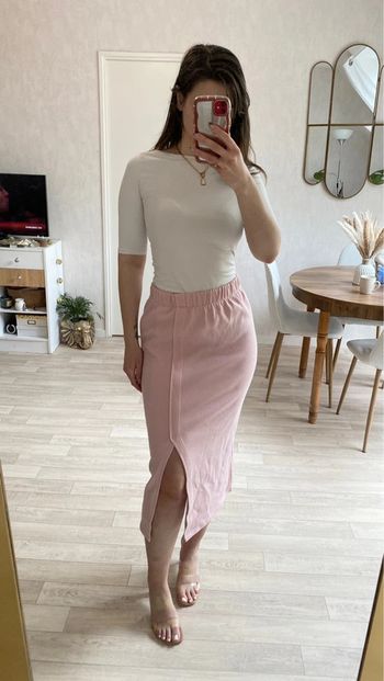 Jupe pull rose mi-longue