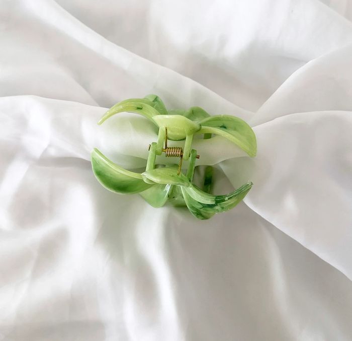 Pince pour cheveux fleur verte - photo numéro 3