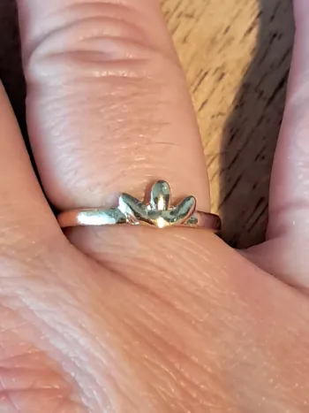 Bague dorée délicate