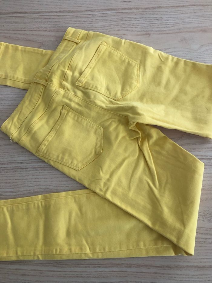 Pantalon slim jaune - photo numéro 2