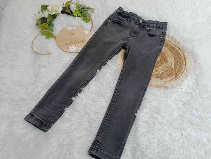 Jeans 5/6 ans fille