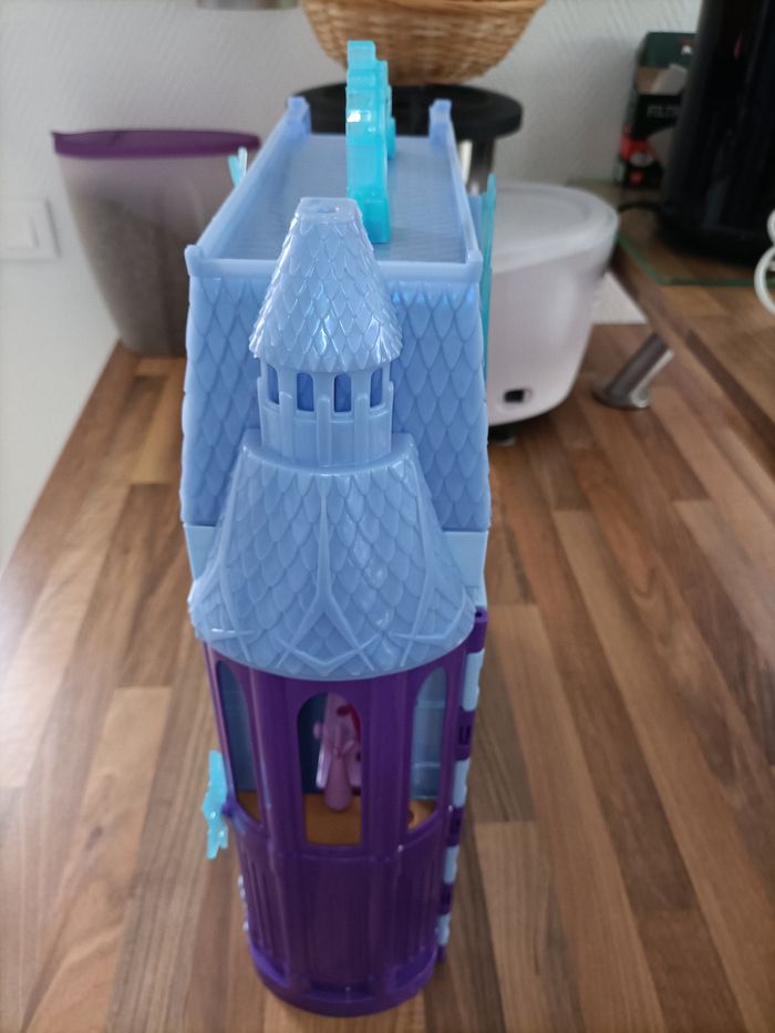 Château Reine des Neiges - Chambre Elsa - photo numéro 7