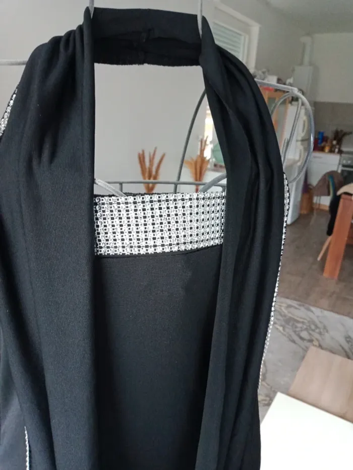 Robe noir de soirée avec Strass - photo numéro 4