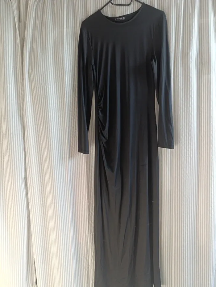 Robe longue noire