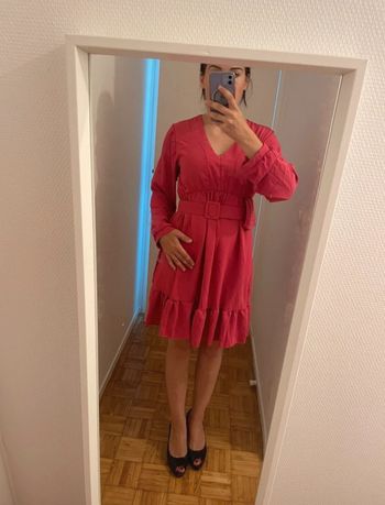 Robe rose avec sa pochette à la ceinture 36/38