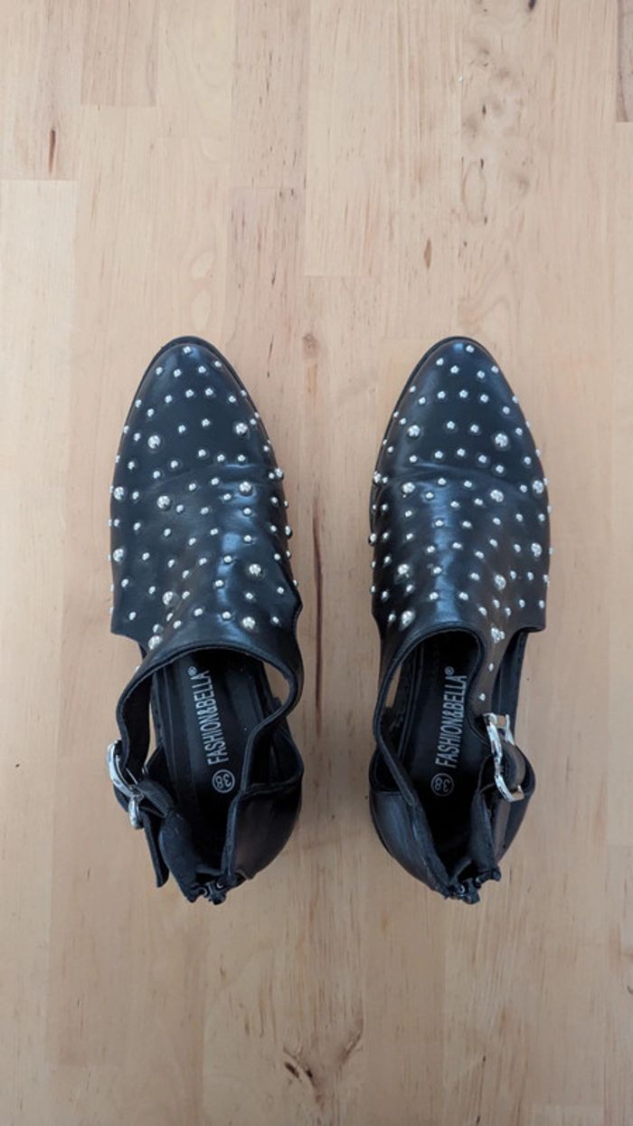 Boots mocassins ouverts cloutés noir - photo numéro 3
