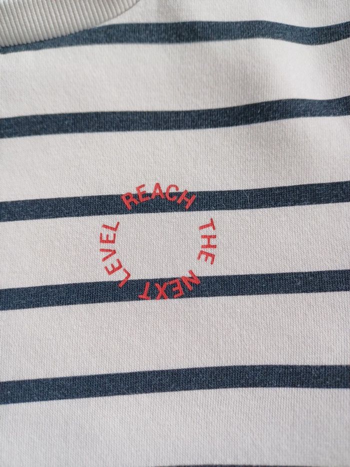 Sweat 8ans - photo numéro 2