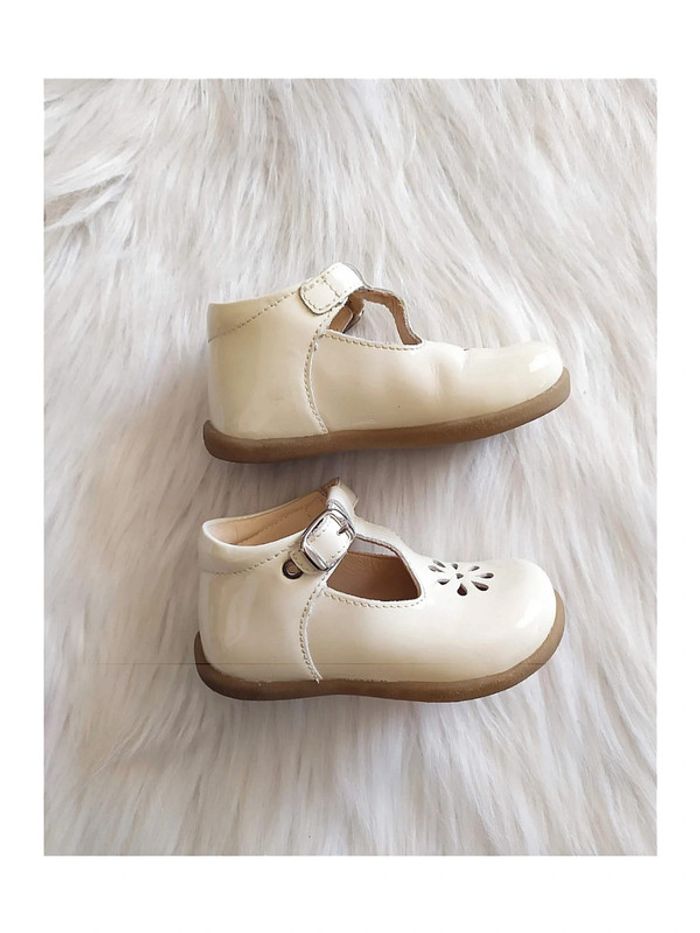 Chaussures bébé salomé montantes en cuir verni style rétro vintage printemps été - photo numéro 4