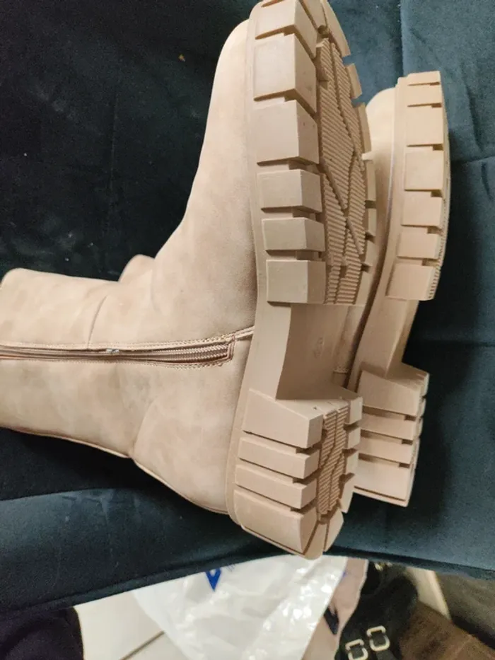 Botte beige façon daim taille 39 beige - photo numéro 12