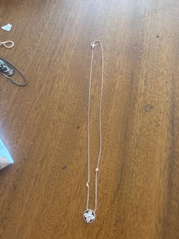 Collier fleur acier inoxydable