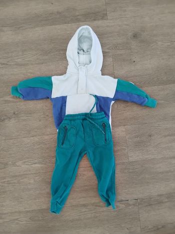 Ensemble jogging  bébé