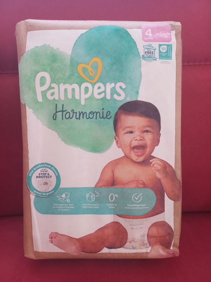 Couches T4 Pampers Harmonie
