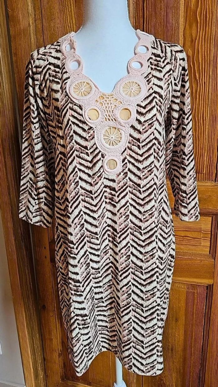 Robe d'été mi longue brodee