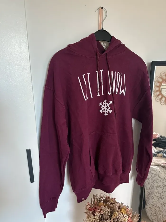 Sweat à capuche bordeaux