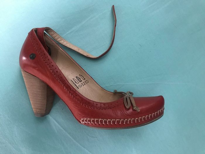 Escarpins en cuir rouge - photo numéro 3